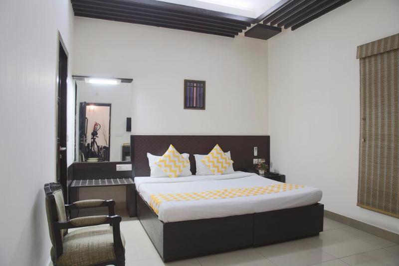 Fabhotel Exotica Greenpark New Delhi Exterior photo